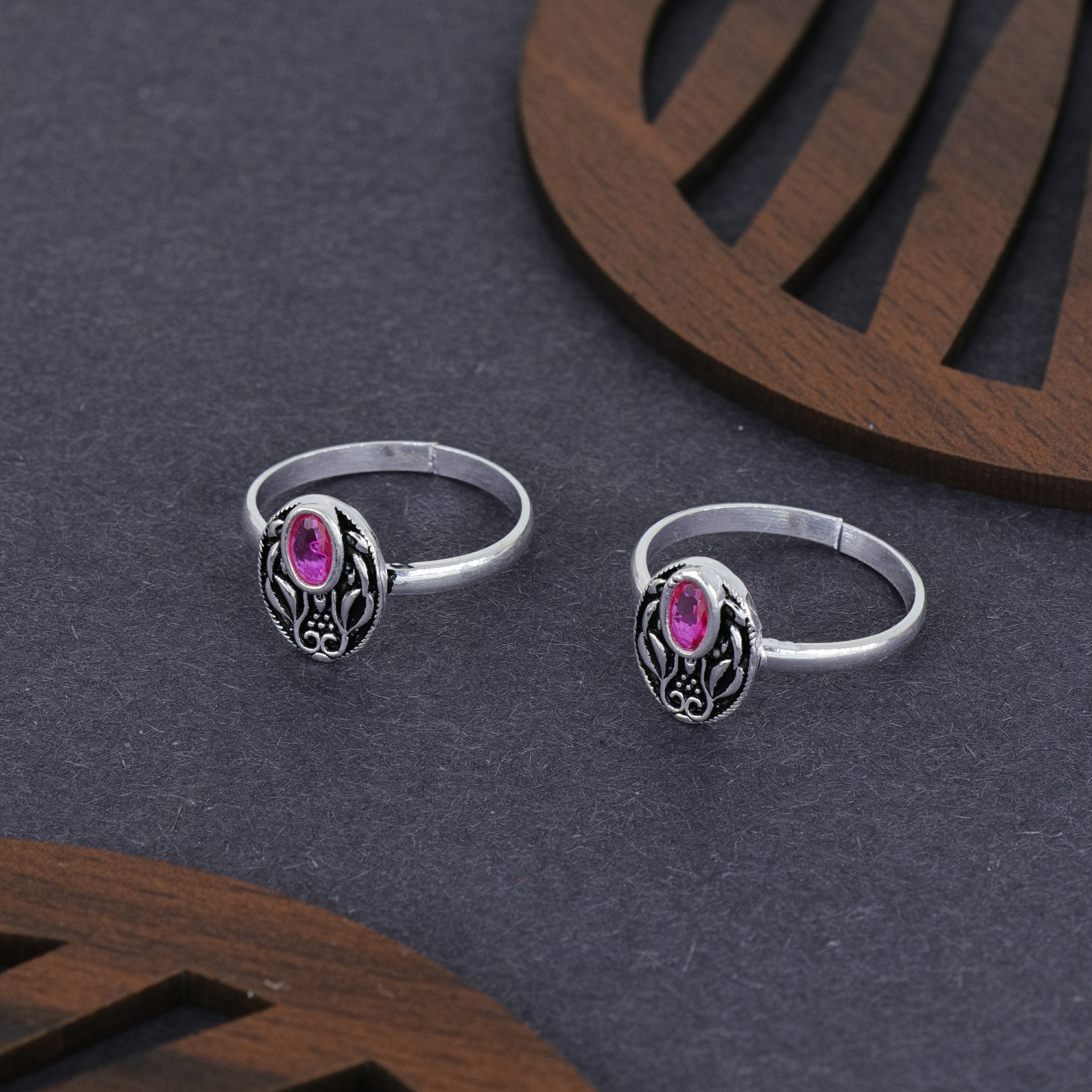 Oval Toe Ring